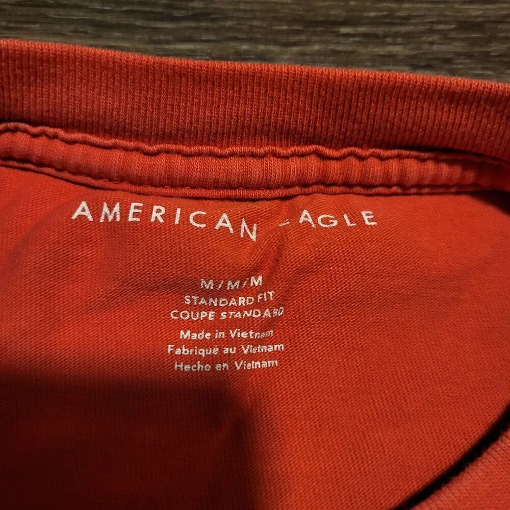 American Eagle Standard Fit Long Sleeved Basic Tee Shirt Men's Size Medium